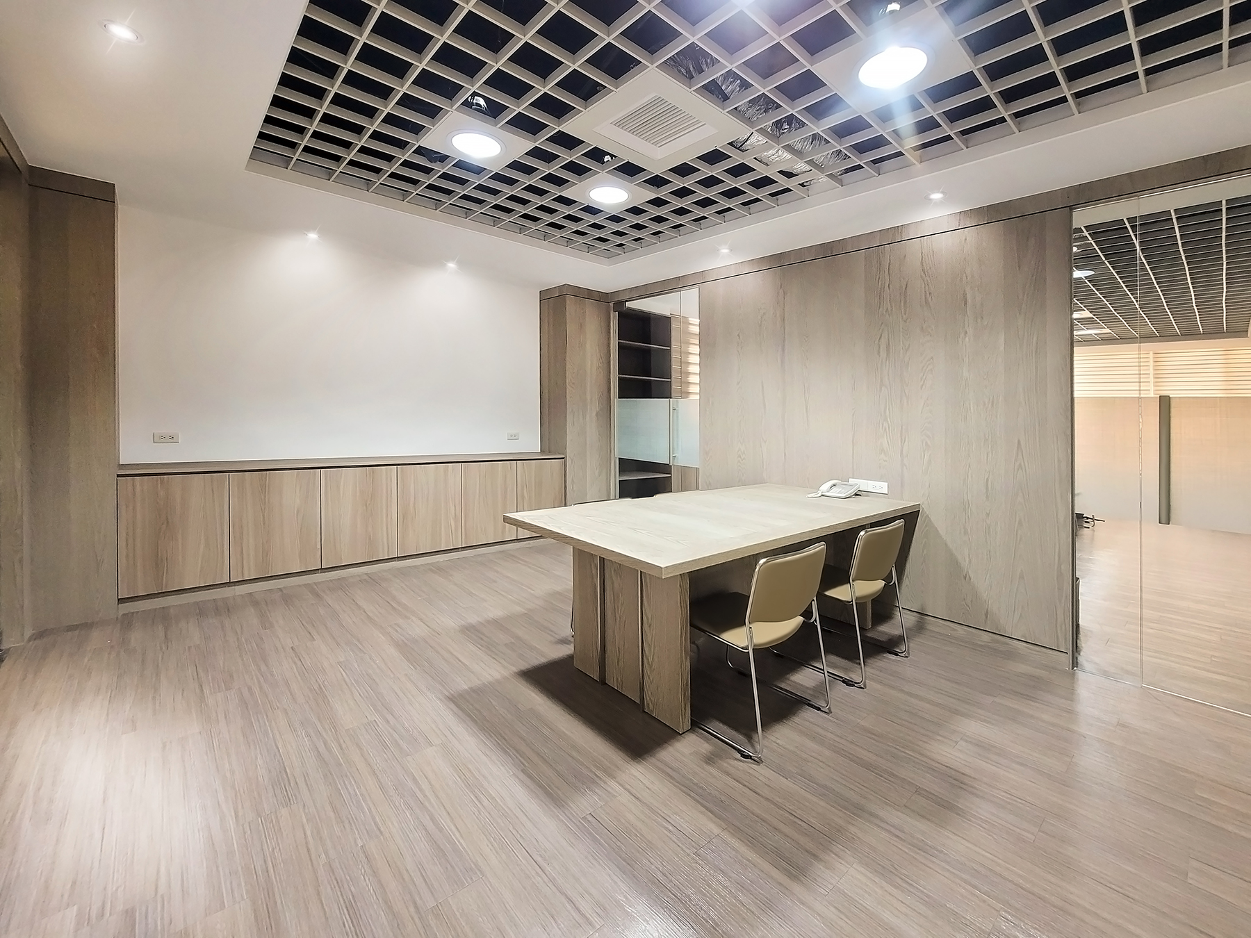 宜韋裝修 台中分公司 / 辦公室設計案 - 肯記關係企業