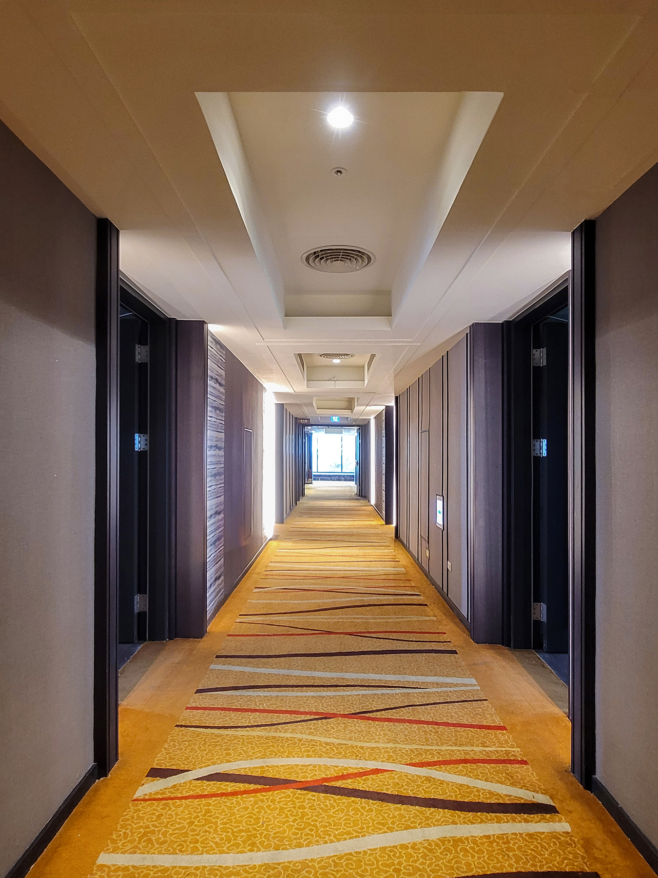 義大天悅飯店改裝設計 星悅尊榮 樓層廊道